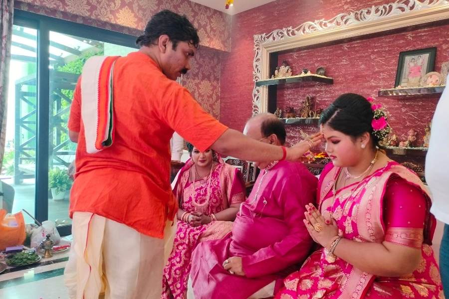 Ganesh Chaturthi,Shovan Chatterjee,Baishakhi Banerjee,Kolkata
