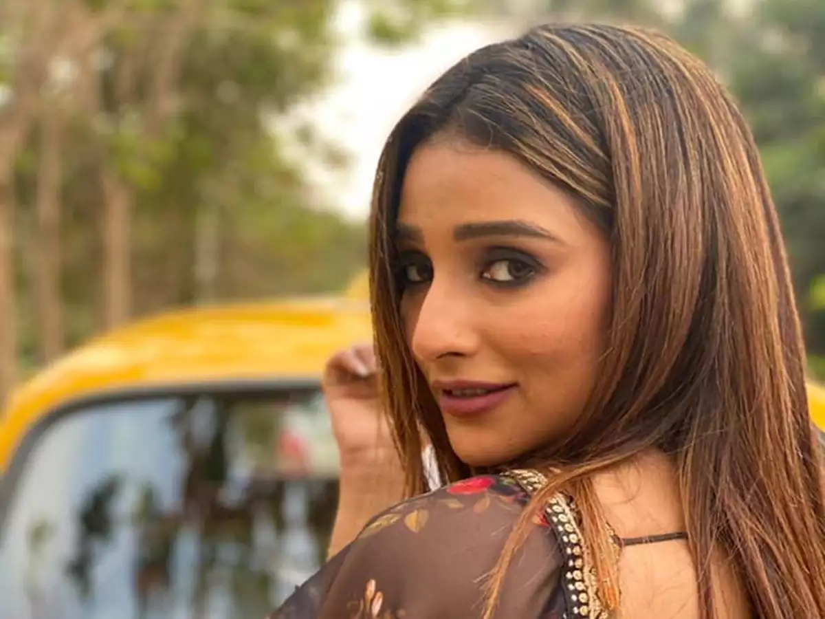 Sayantika Banerjee,Zayed khan,Tollywood,Bangladesh