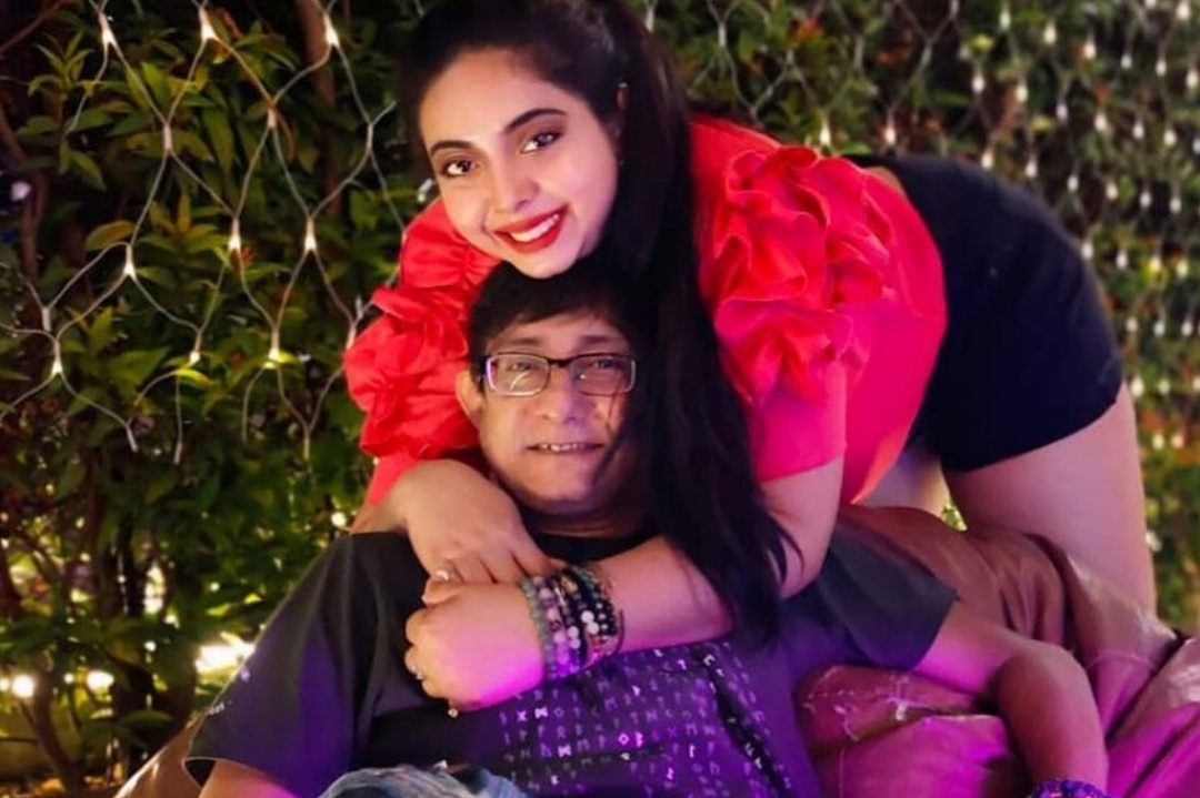 Tollywood,Bengali Actor,Bengali Actress,Sreemoyee Chattoraj,Kanchan Mallik,Social media,Photos,Viral