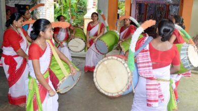 Durga Puja 2023,Women's Dhaki team,puja mandap,foreign states