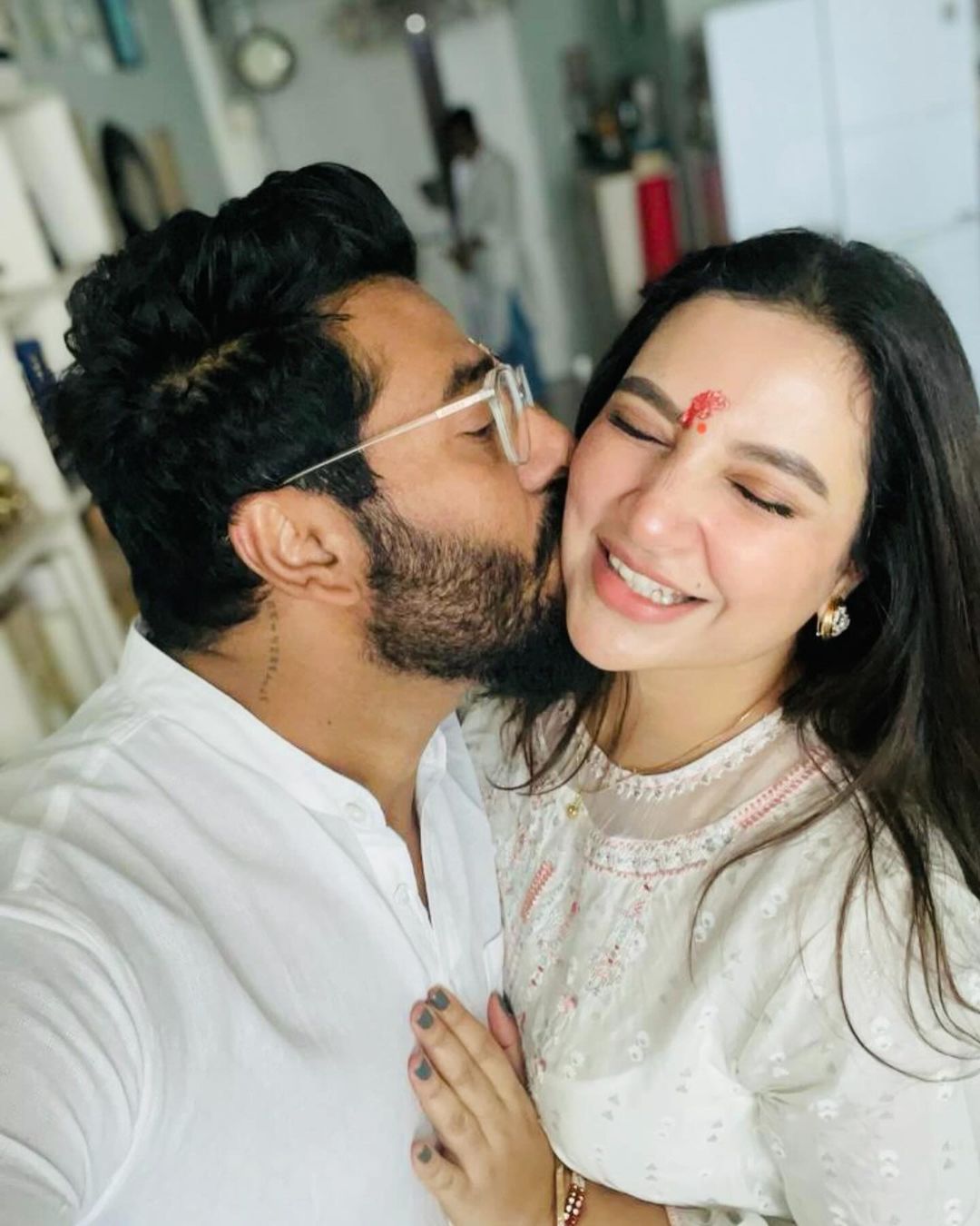 Subhashree Ganguly,Raj Chakraborty,Tollywood,Cinema,movie,Direction,Actress,Director,Birthday,celebration,pregnancy,Babybump