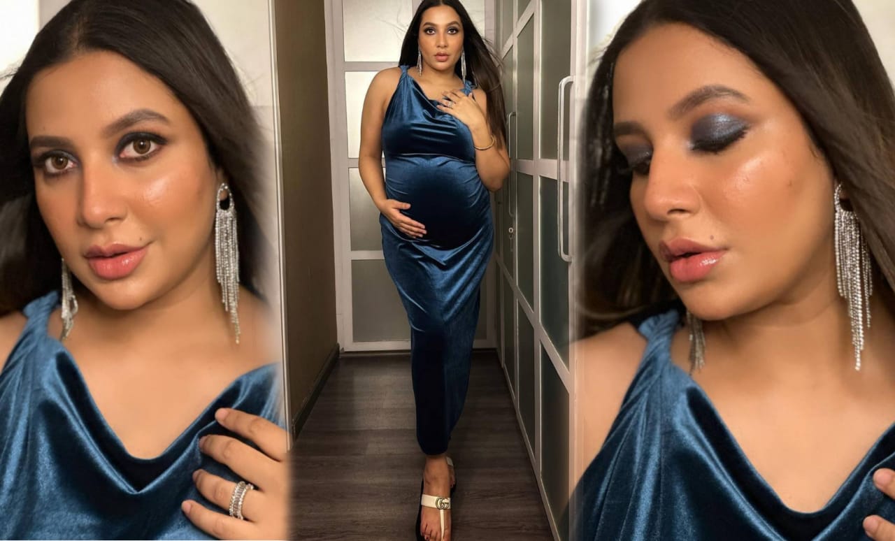 Subhashree Ganguly,Raj Chakraborty,Tollywood,Cinema,movie,Direction,Actress,Director,Birthday,celebration,pregnancy,Babybump